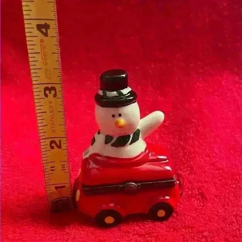 Two Vintage Christmas Porcelain Hinged Trinket Boxes Snowman and Sleigh NIB - Picture 2 of 13